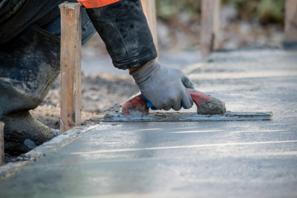 Best Commercial Concrete Contractor  in The Meadows, FL